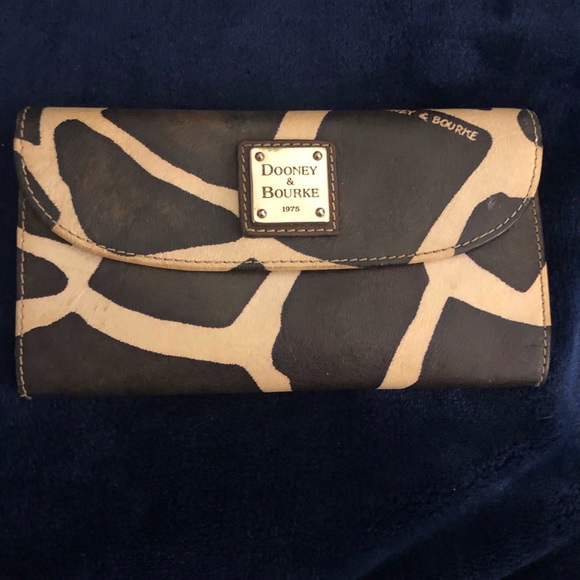 Dooney & Bourke Giraffe Print Handbag Purse with Matching Wallet - Picture 11 of 15